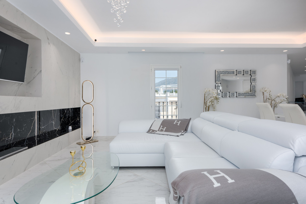 3 Bed Townhouse for sale in Nueva Andalucía Costa Del Sol, Málaga, Spain