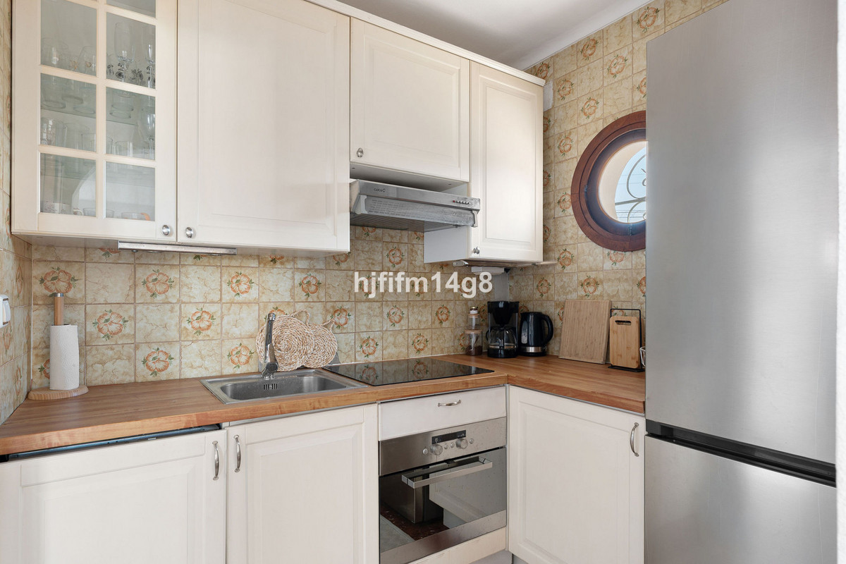 4 Bed Townhouse for sale in La Campana Costa Del Sol, Málaga, Spain