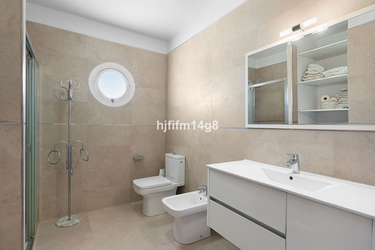 4 Bed Townhouse for sale in La Campana Costa Del Sol, Málaga, Spain