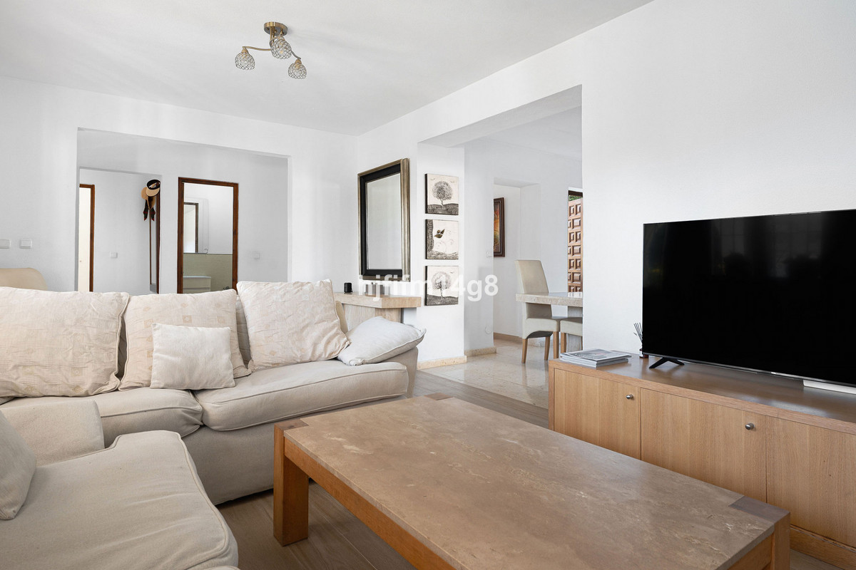 4 Bed Townhouse for sale in La Campana Costa Del Sol, Málaga, Spain
