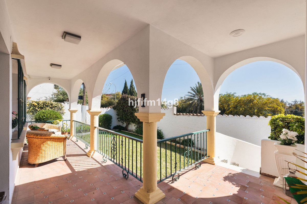 4 Bed Townhouse for sale in La Campana Costa Del Sol, Málaga, Spain