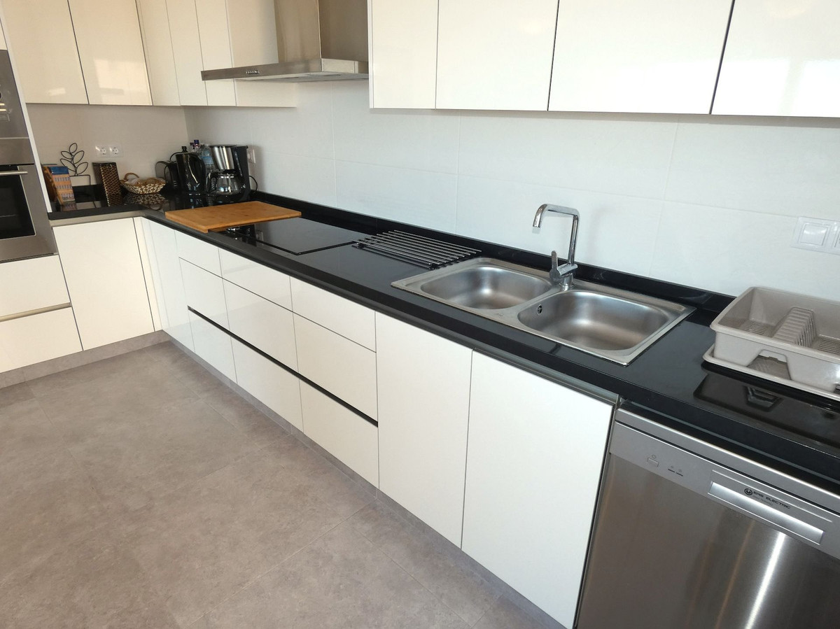 Se vende Apartamento Planta Media de 3 dormitorios en Costa Blanca, Alicante, España