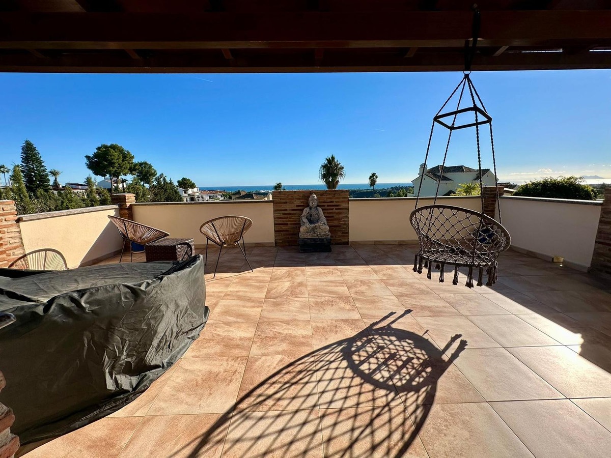 6 Bed Townhouse for sale in Estepona Costa Del Sol, Málaga, Spain