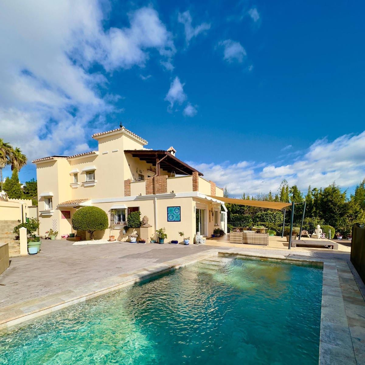 6 Bed Townhouse for sale in Estepona Costa Del Sol, Málaga, Spain