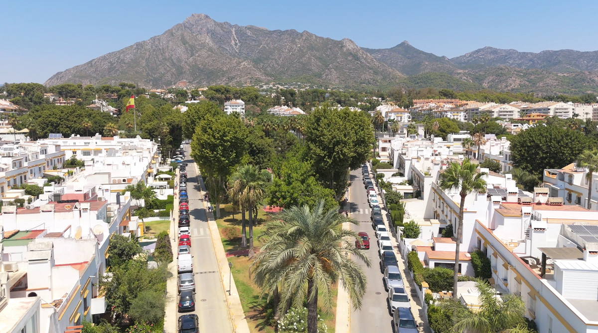 Se vende Adosada de 5 dormitorios en Costa Del Sol, Málaga, España
