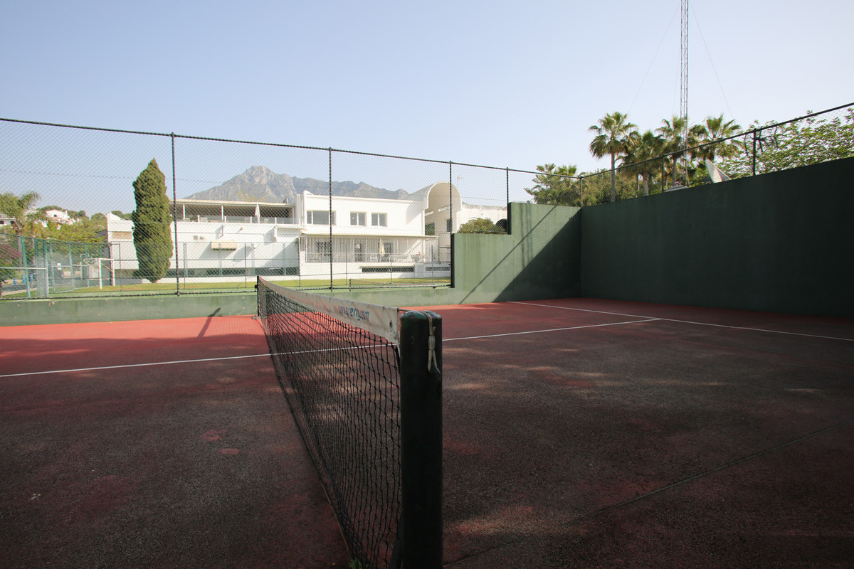Se vende Adosada de 5 dormitorios en Costa Del Sol, Málaga, España