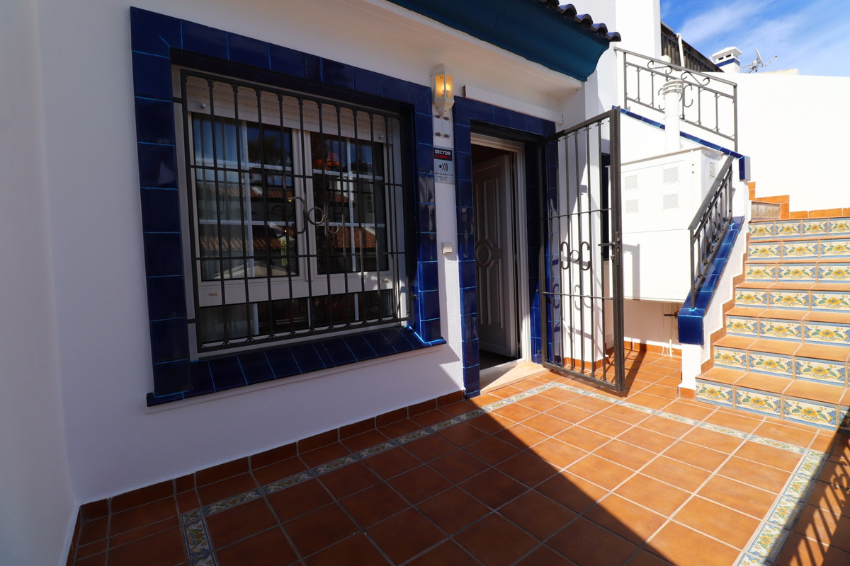 Se vende Bungalow de 2 dormitorios en Costa Blanca, Alicante, España