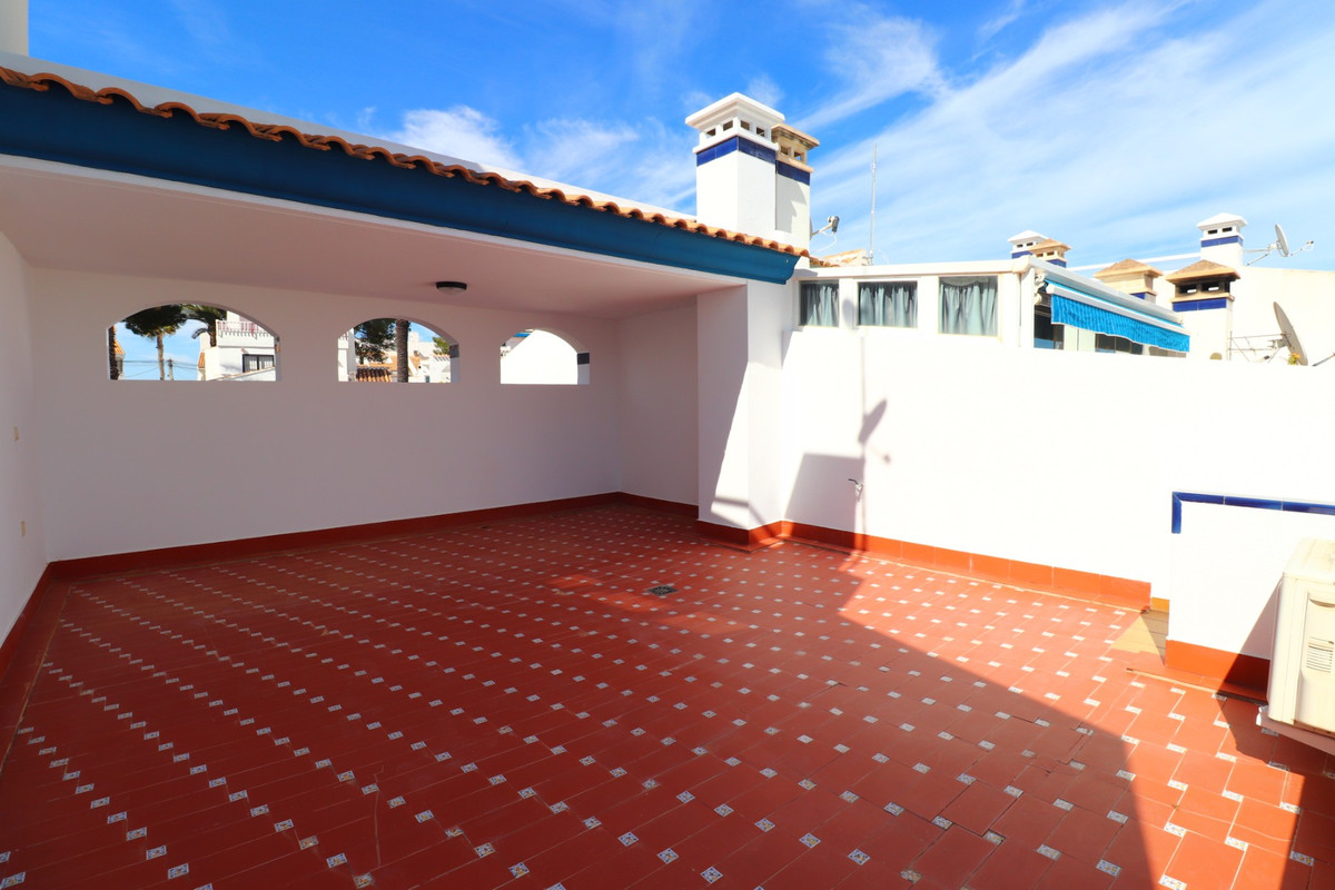 Se vende Bungalow de 2 dormitorios en Costa Blanca, Alicante, España