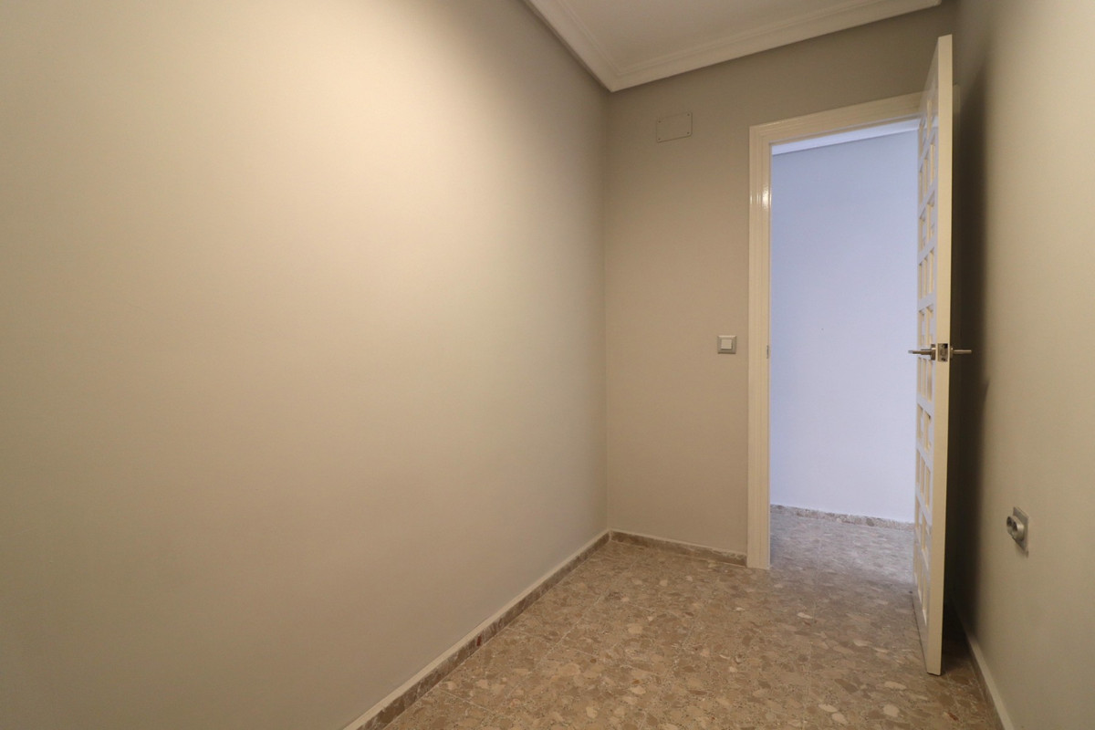 Se vende Apartamento Planta Baja de 3 dormitorios en Costa Blanca, Alicante, España