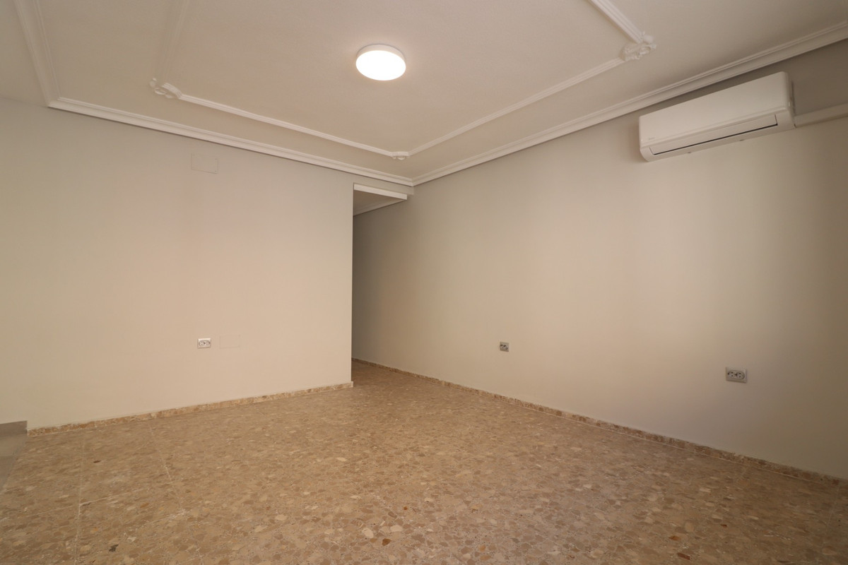 Se vende Apartamento Planta Baja de 3 dormitorios en Costa Blanca, Alicante, España