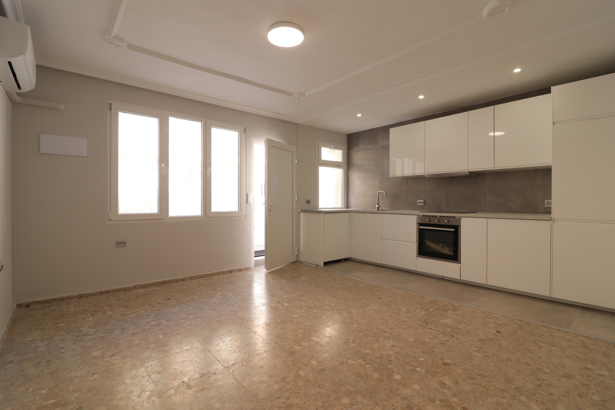 Se vende Apartamento Planta Baja de 3 dormitorios en Costa Blanca, Alicante, España