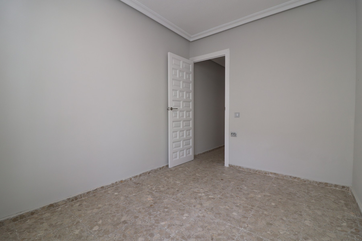 Se vende Apartamento Planta Baja de 3 dormitorios en Costa Blanca, Alicante, España