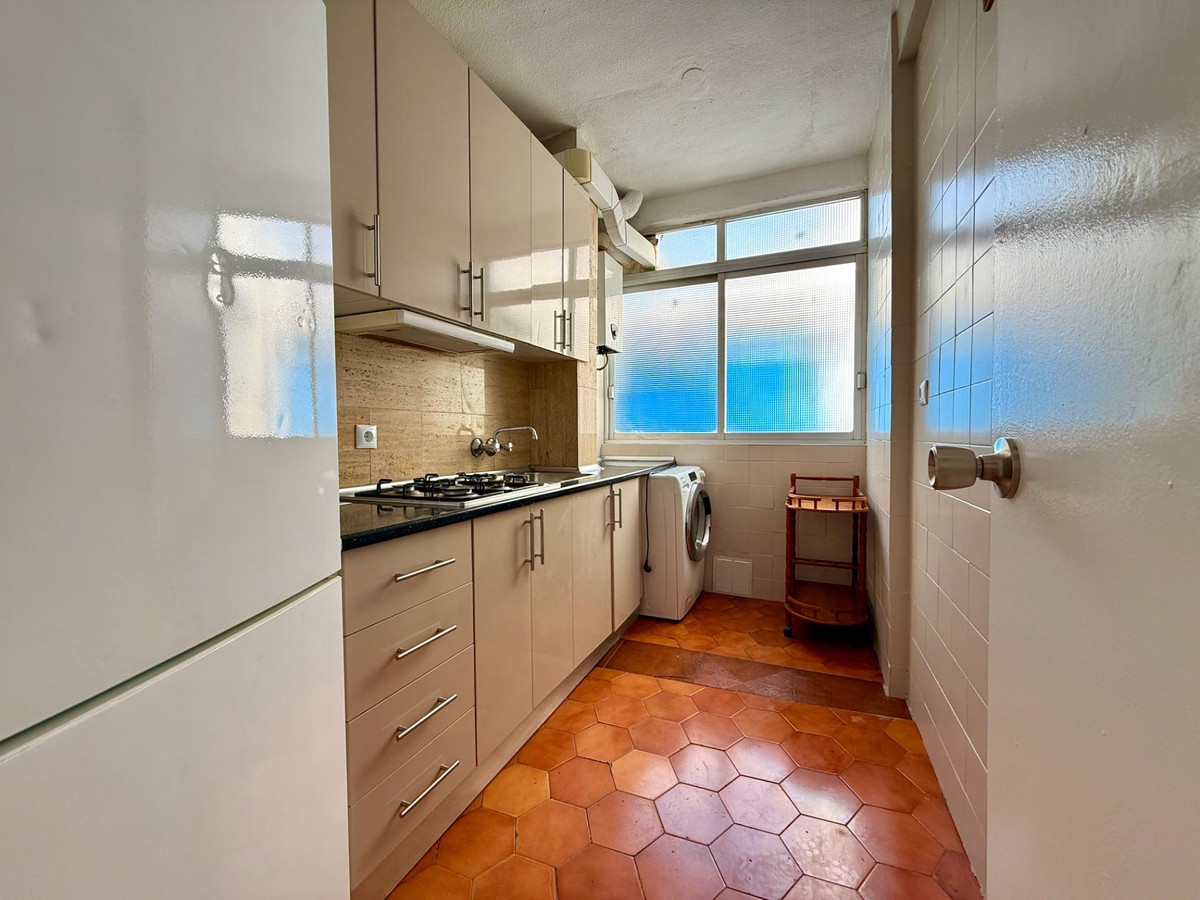 Se vende Apartamento Planta Media de 3 dormitorios en Costa Blanca, Alicante, España