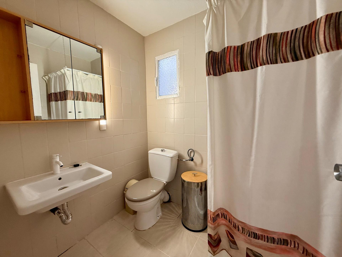 Se vende Apartamento Planta Media de 3 dormitorios en Costa Blanca, Alicante, España
