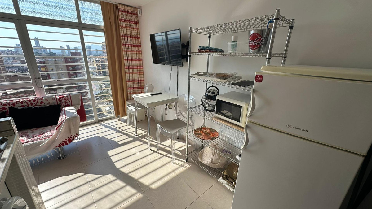 Se vende Apartamento Planta Media de 1 dormitorios en Costa Blanca, Alicante, España