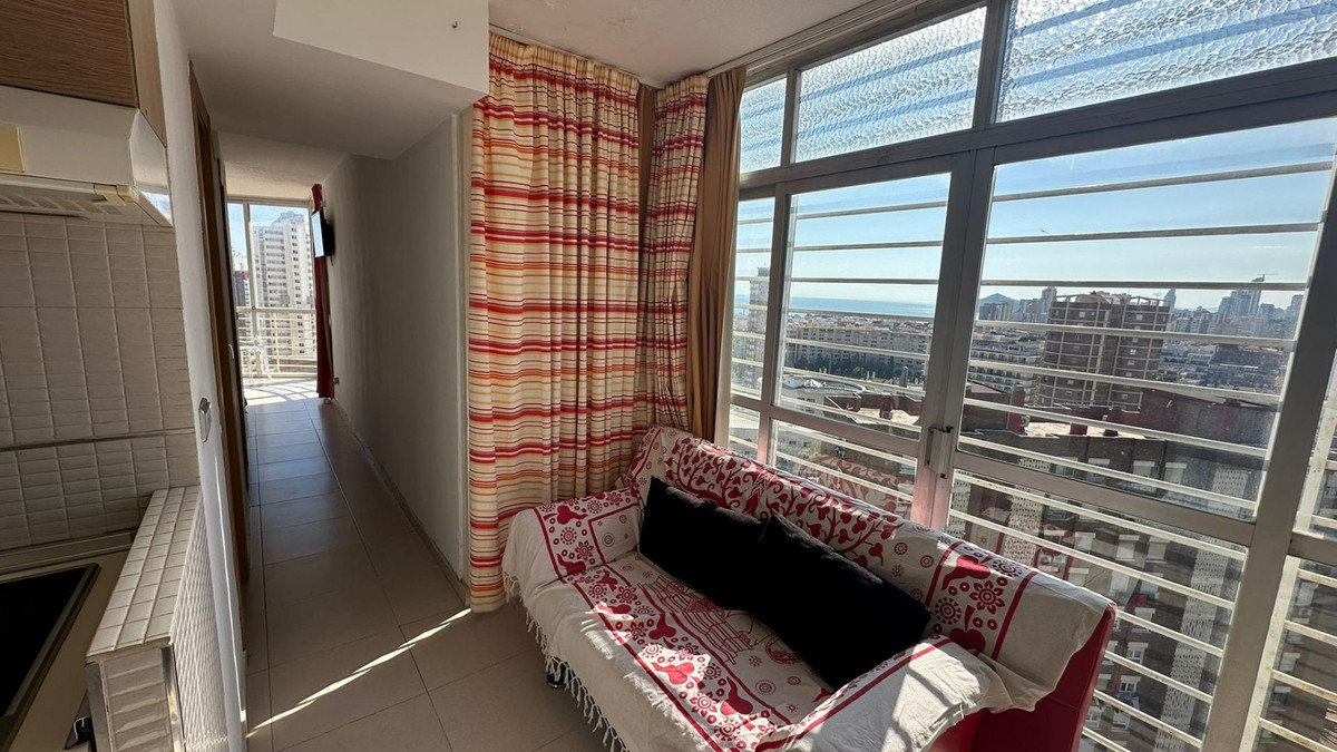 Se vende Apartamento Planta Media de 1 dormitorios en Costa Blanca, Alicante, España
