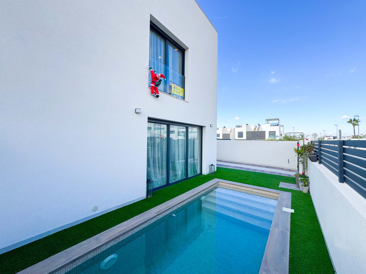 Se vende Adosada de 2 dormitorios en Costa Blanca, Alicante, España