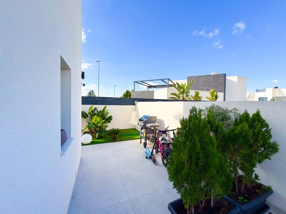Se vende Adosada de 2 dormitorios en Costa Blanca, Alicante, España