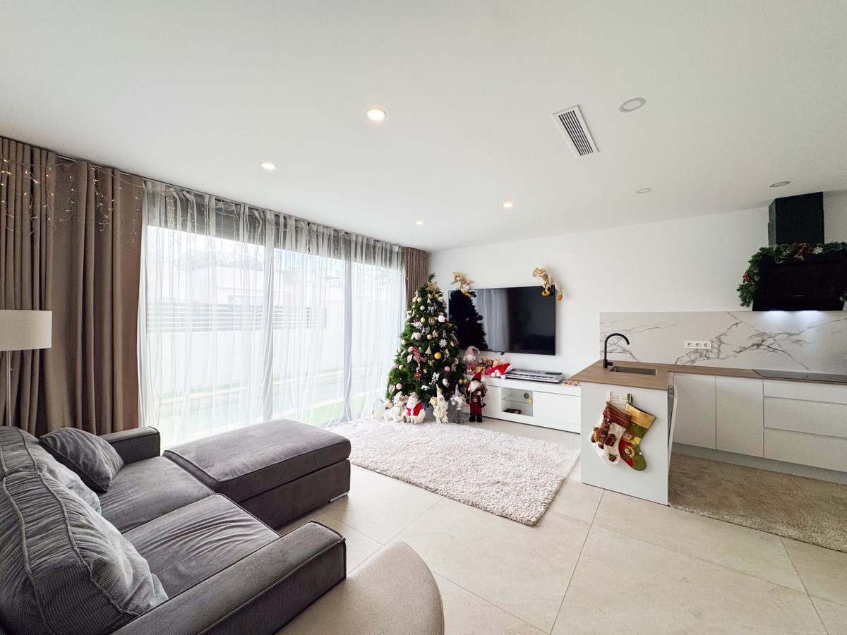 Se vende Adosada de 2 dormitorios en Costa Blanca, Alicante, España