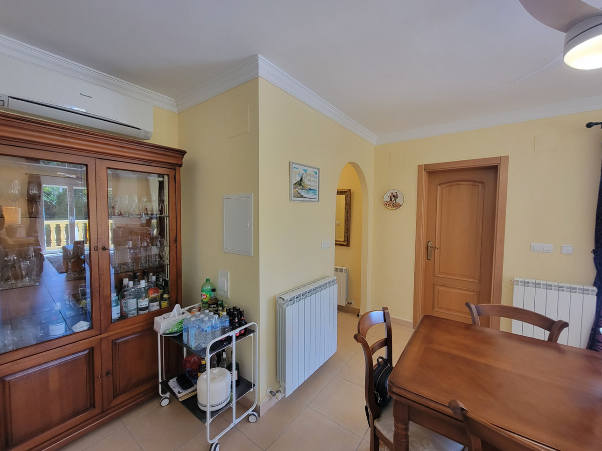 5 Bed Townhouse for sale in Calpe Costa Blanca, Alicante, Spain