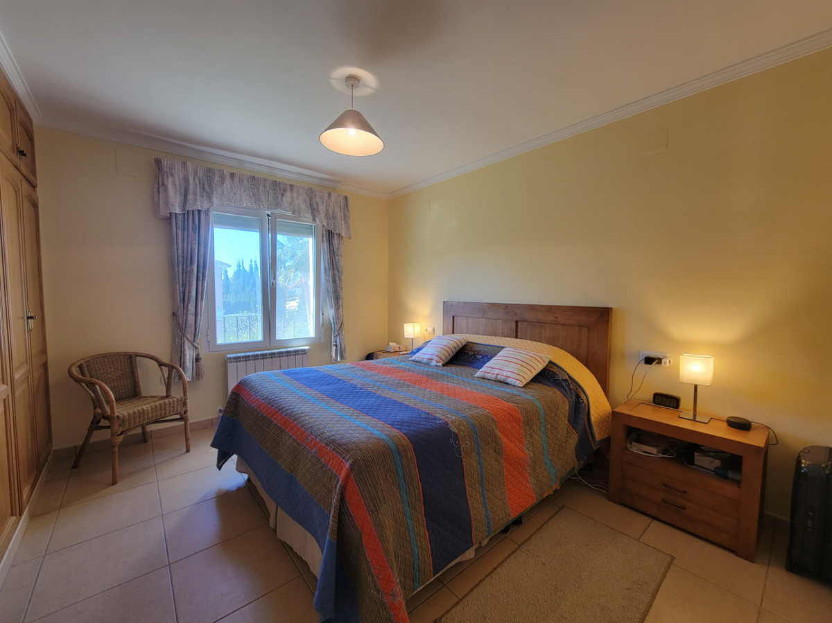 5 Bed Townhouse for sale in Calpe Costa Blanca, Alicante, Spain
