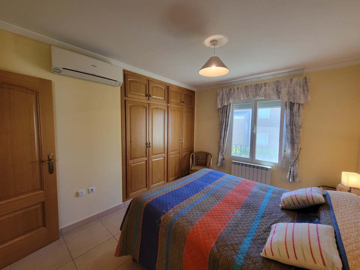 5 Bed Townhouse for sale in Calpe Costa Blanca, Alicante, Spain