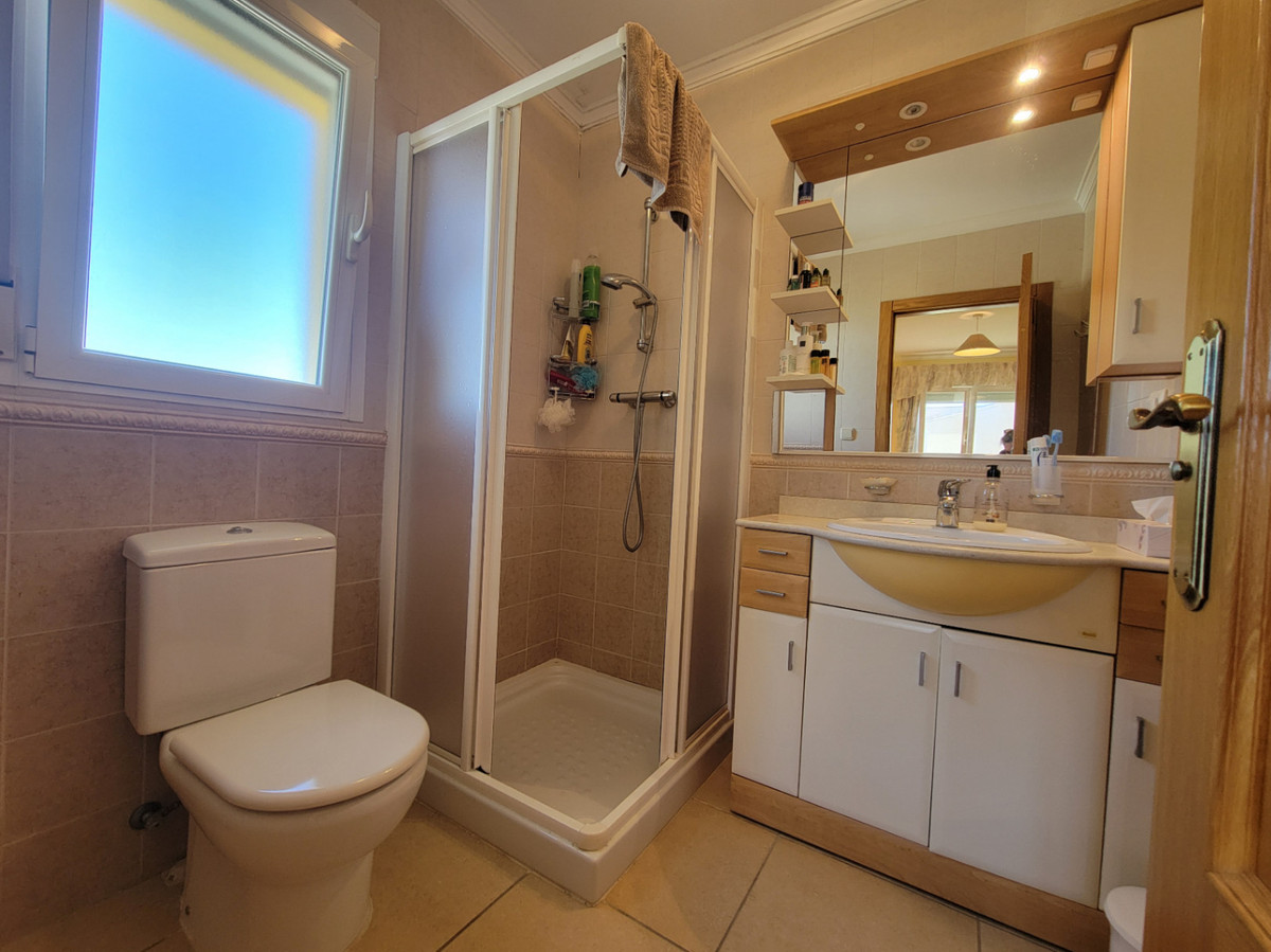 5 Bed Townhouse for sale in Calpe Costa Blanca, Alicante, Spain