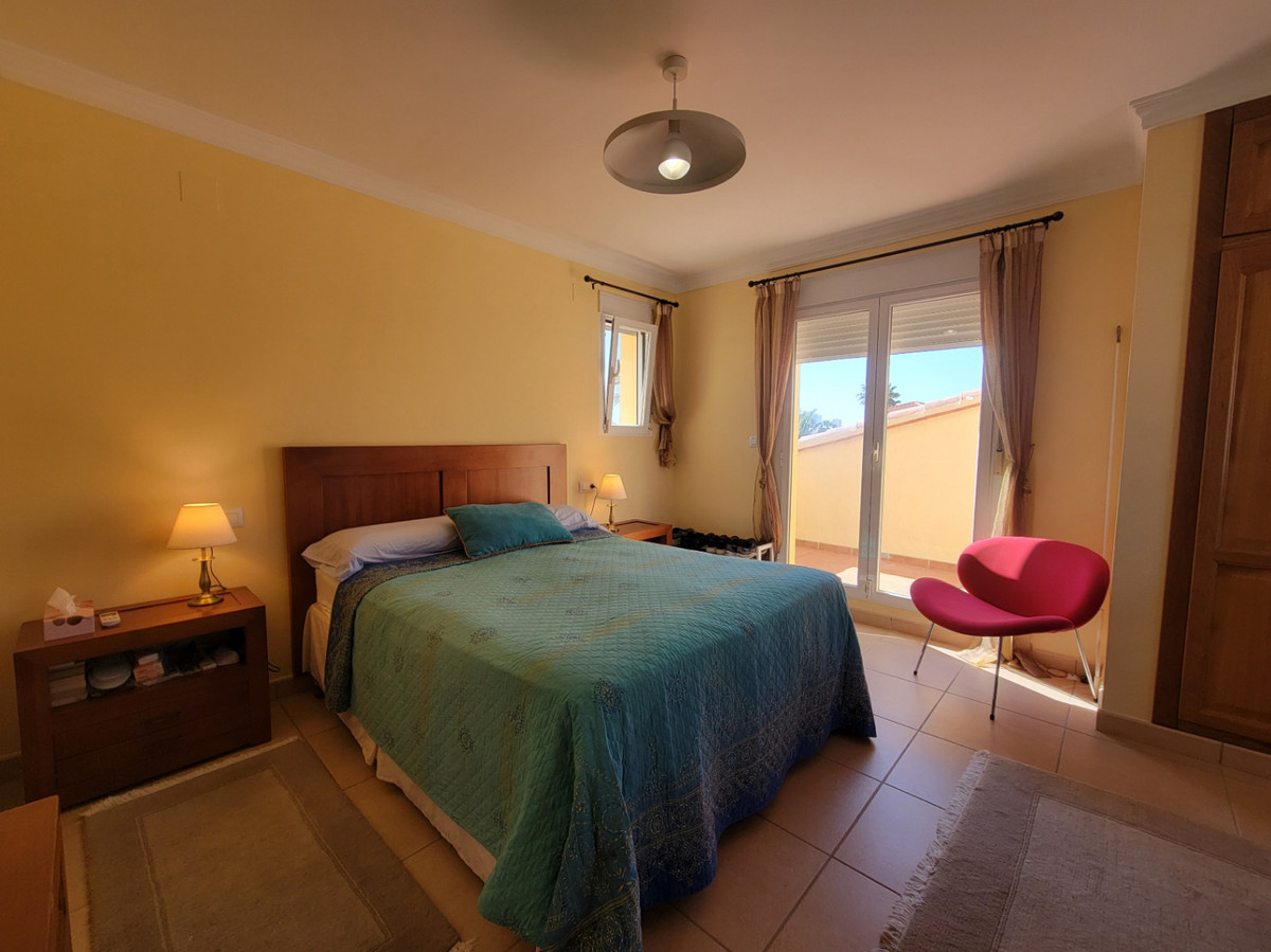 5 Bed Townhouse for sale in Calpe Costa Blanca, Alicante, Spain