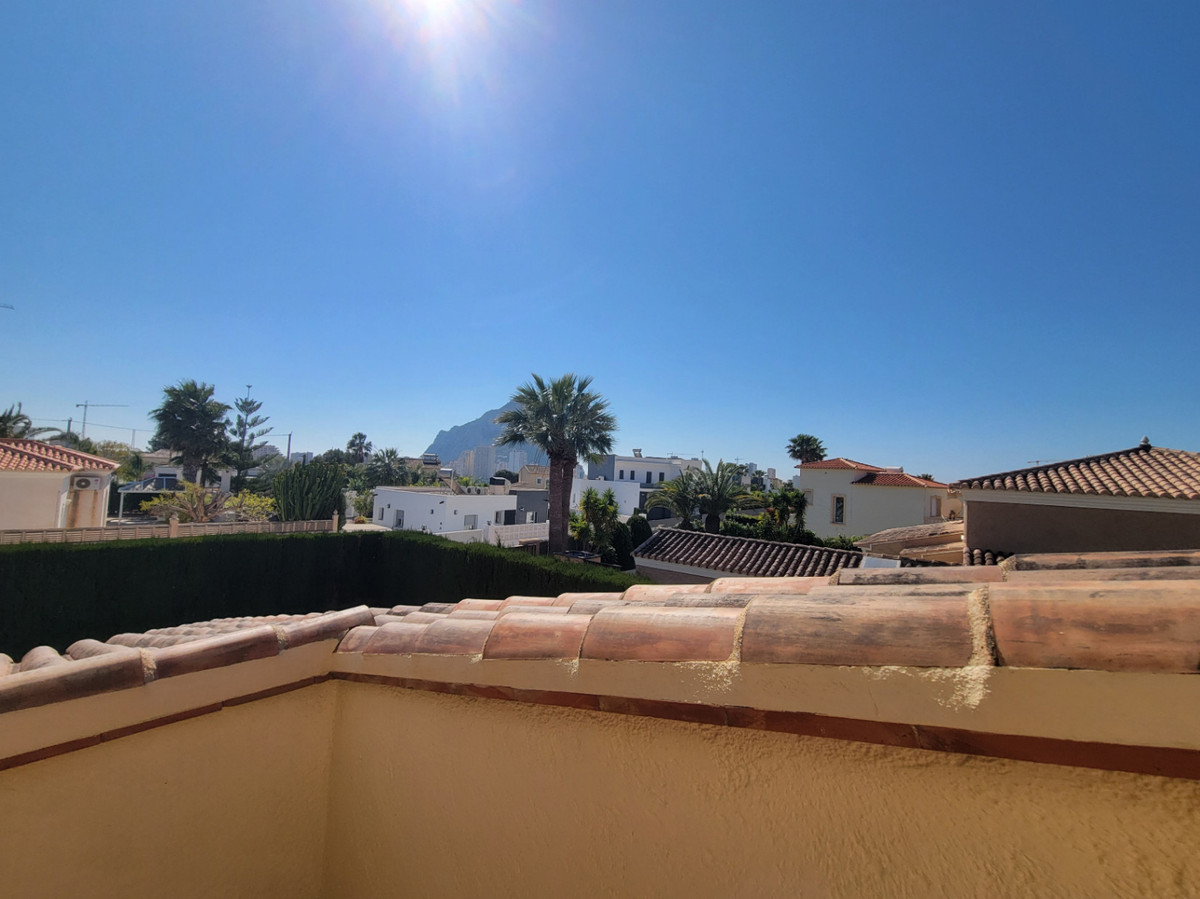 5 Bed Townhouse for sale in Calpe Costa Blanca, Alicante, Spain