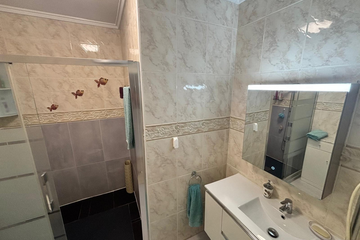 Se vende Adosada de 2 dormitorios en Costa Blanca, Alicante, España