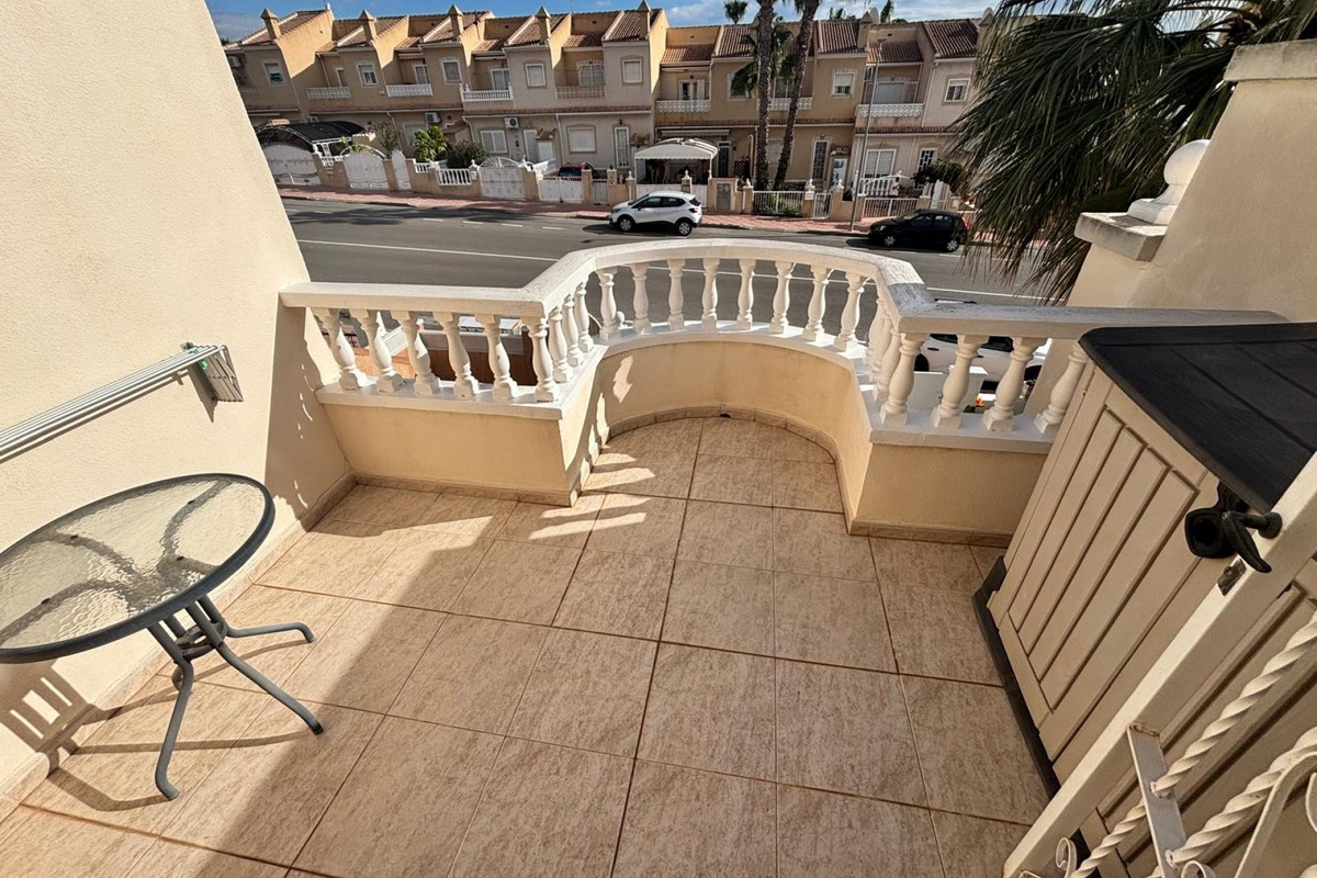 Se vende Adosada de 2 dormitorios en Costa Blanca, Alicante, España