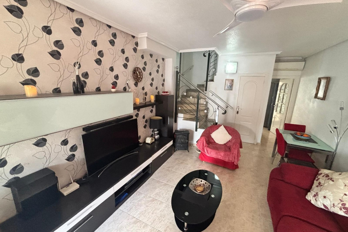 Se vende Adosada de 2 dormitorios en Costa Blanca, Alicante, España