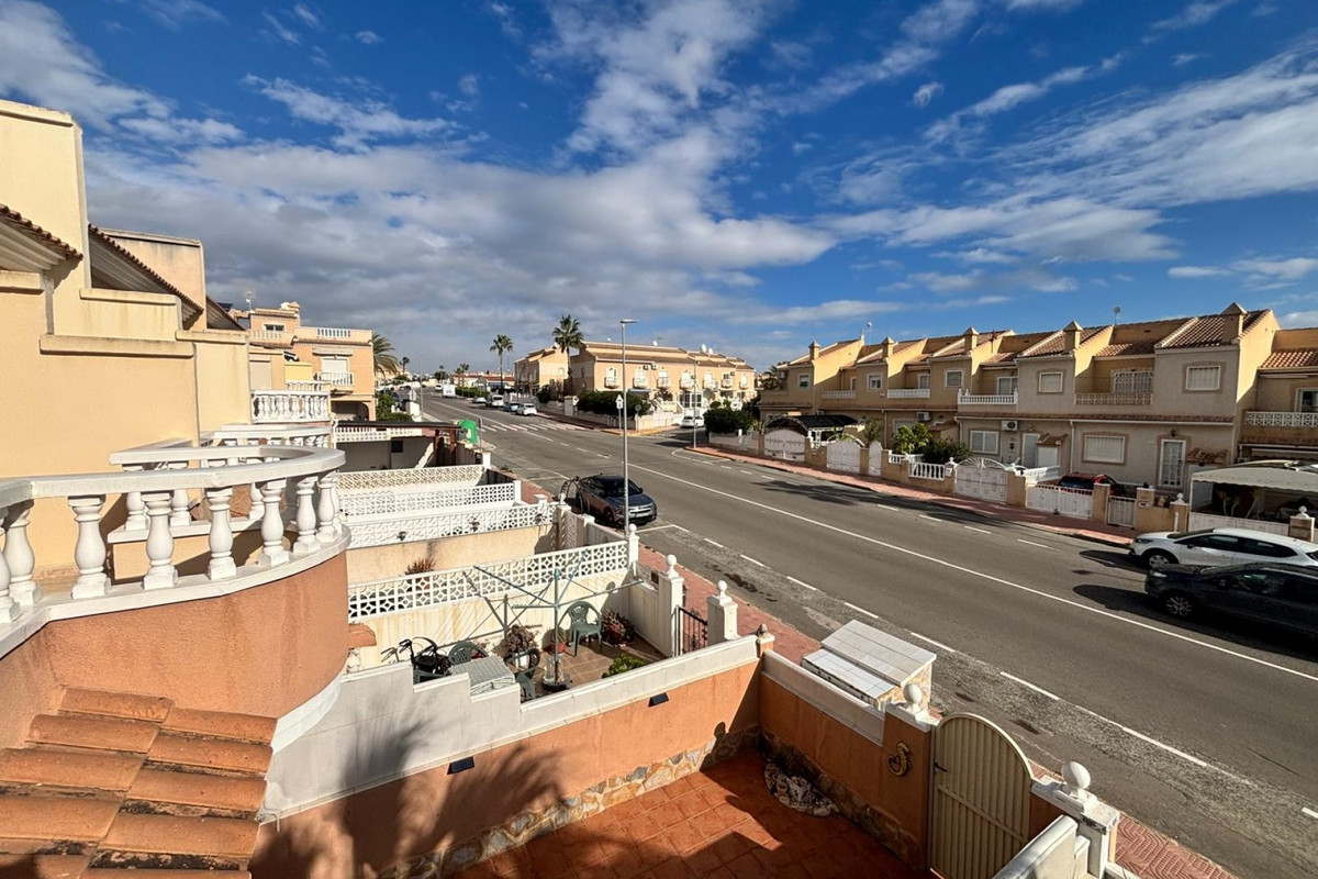 Se vende Adosada de 2 dormitorios en Costa Blanca, Alicante, España