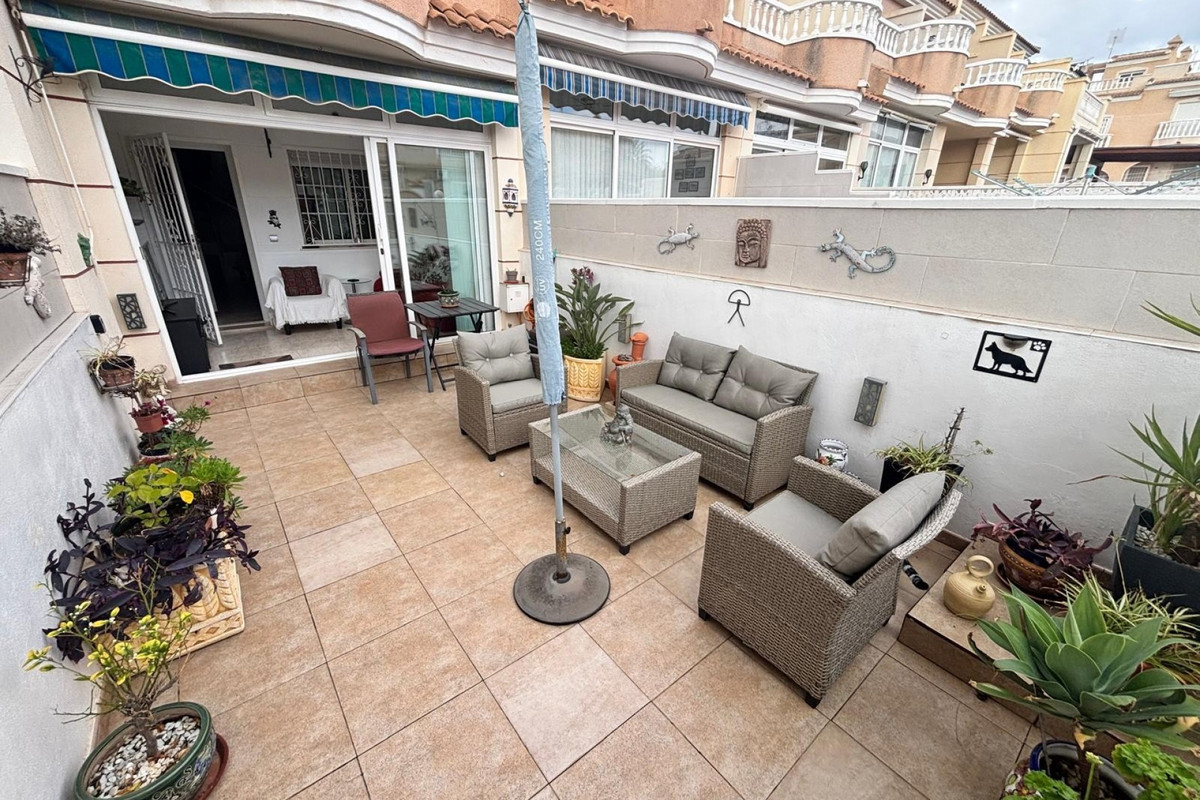 Se vende Adosada de 2 dormitorios en Costa Blanca, Alicante, España