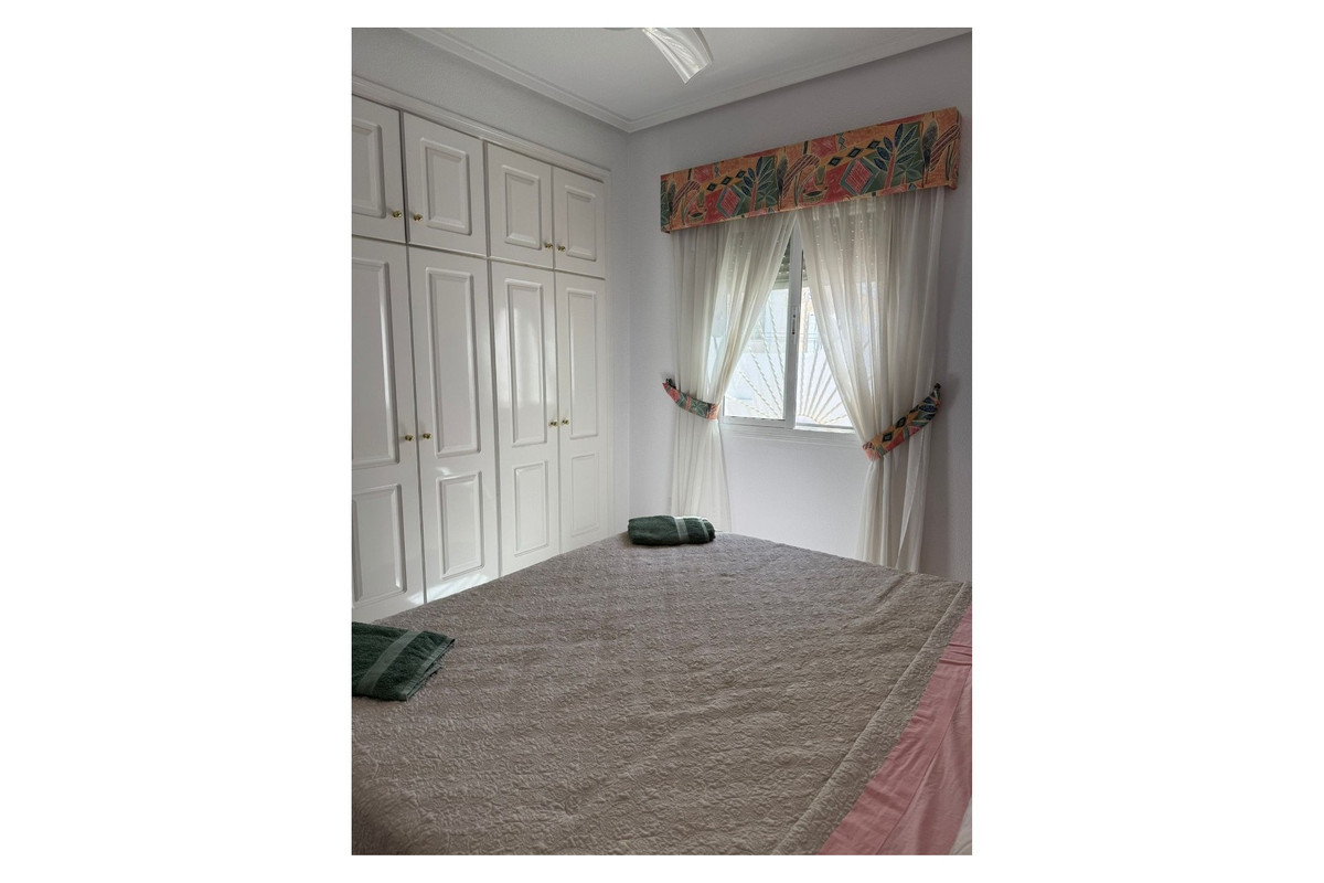 Se vende Apartamento Planta Baja de 2 dormitorios en Costa Blanca, Alicante, España