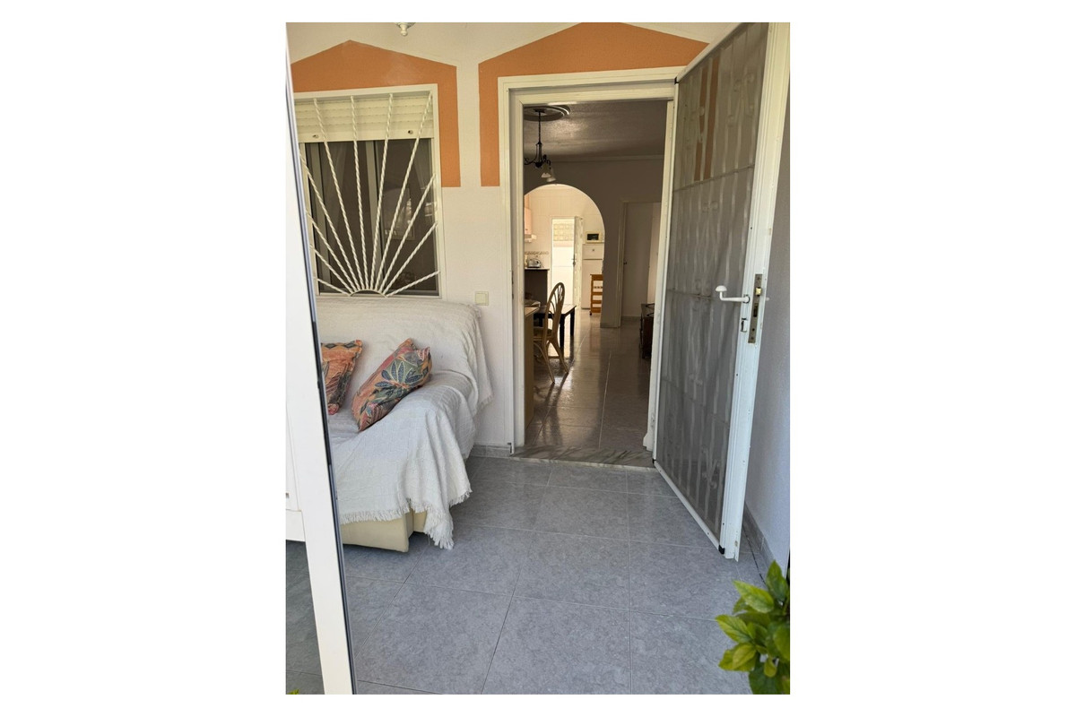 Se vende Apartamento Planta Baja de 2 dormitorios en Costa Blanca, Alicante, España