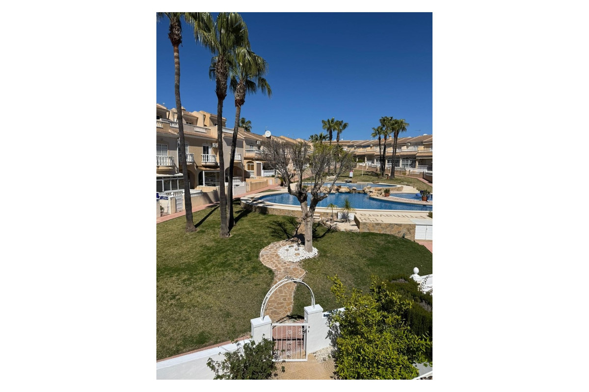 Se vende Apartamento Planta Baja de 2 dormitorios en Costa Blanca, Alicante, España