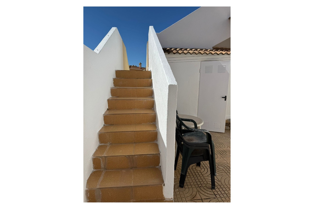 Se vende Apartamento Planta Baja de 2 dormitorios en Costa Blanca, Alicante, España