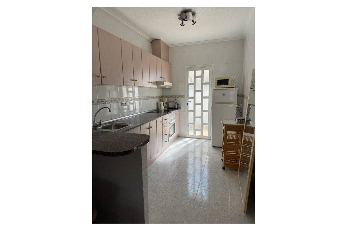 Se vende Apartamento Planta Baja de 2 dormitorios en Costa Blanca, Alicante, España