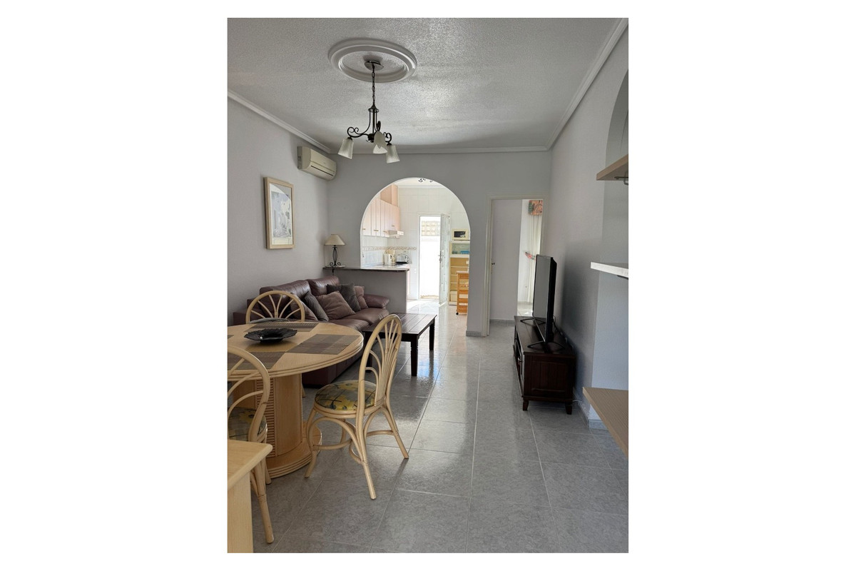 Se vende Apartamento Planta Baja de 2 dormitorios en Costa Blanca, Alicante, España