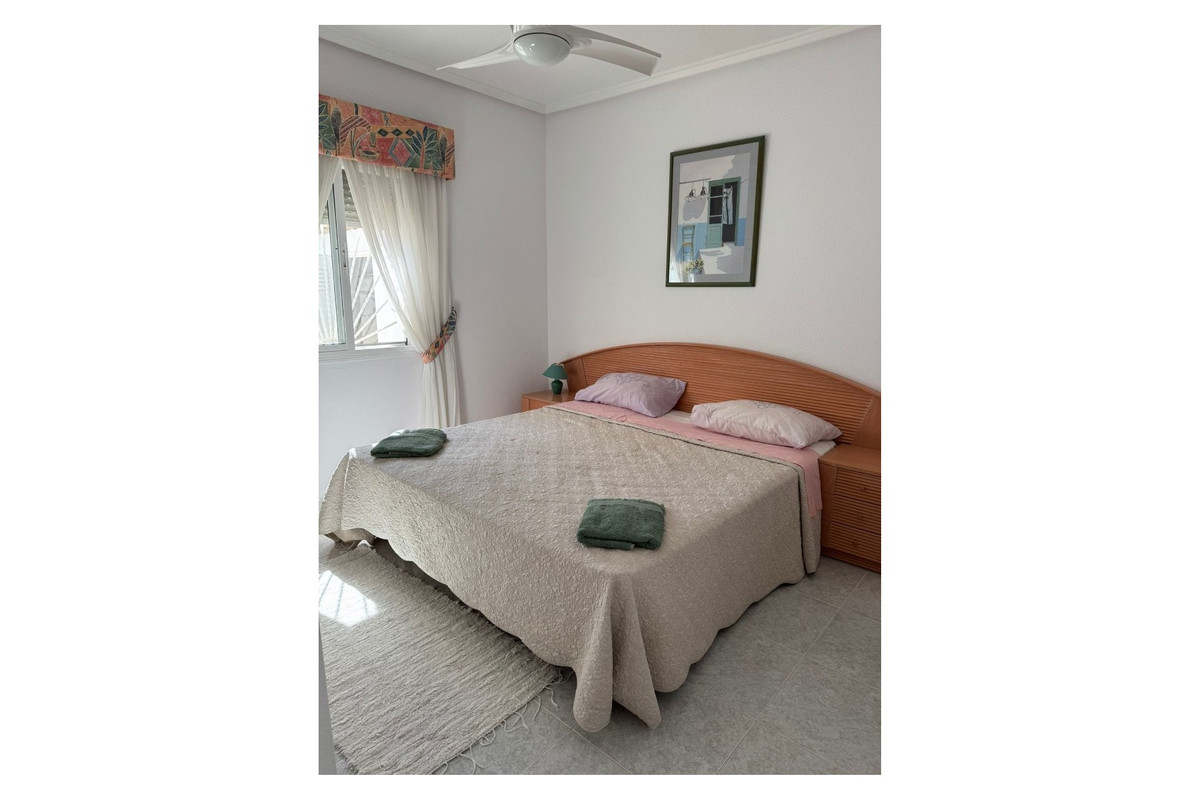 Se vende Apartamento Planta Baja de 2 dormitorios en Costa Blanca, Alicante, España