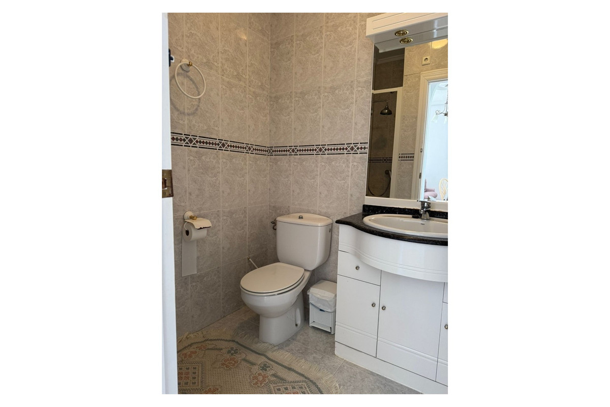 Se vende Apartamento Planta Baja de 2 dormitorios en Costa Blanca, Alicante, España