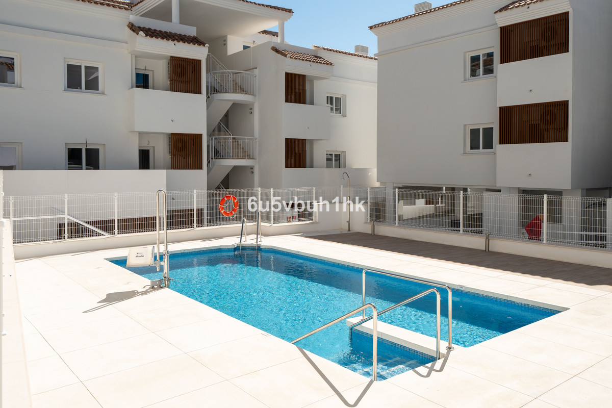 Se vende Apartamento Planta Baja de 3 dormitorios en Costa Del Sol, Málaga, España