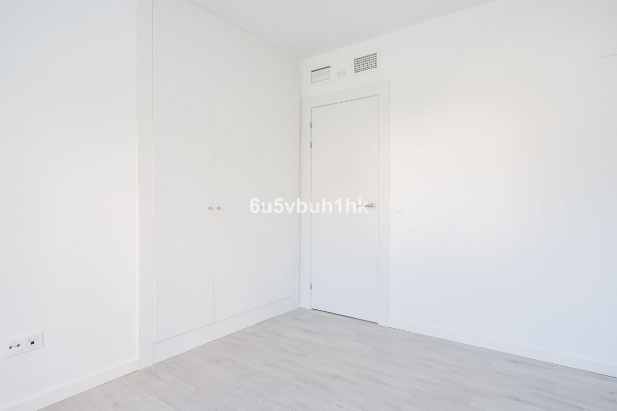 Se vende Apartamento Planta Baja de 3 dormitorios en Costa Del Sol, Málaga, España