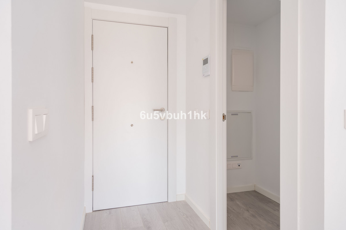 Se vende Apartamento Planta Baja de 3 dormitorios en Costa Del Sol, Málaga, España