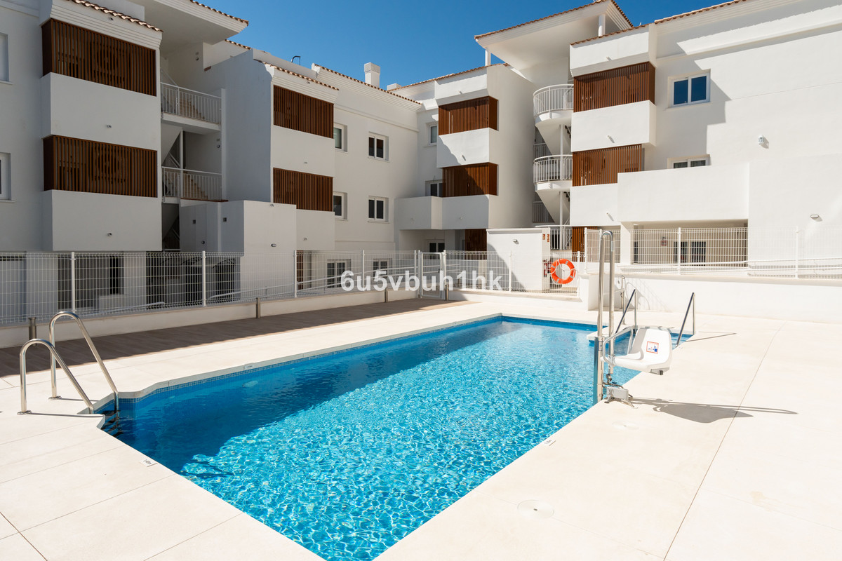 Se vende Apartamento Planta Baja de 3 dormitorios en Costa Del Sol, Málaga, España