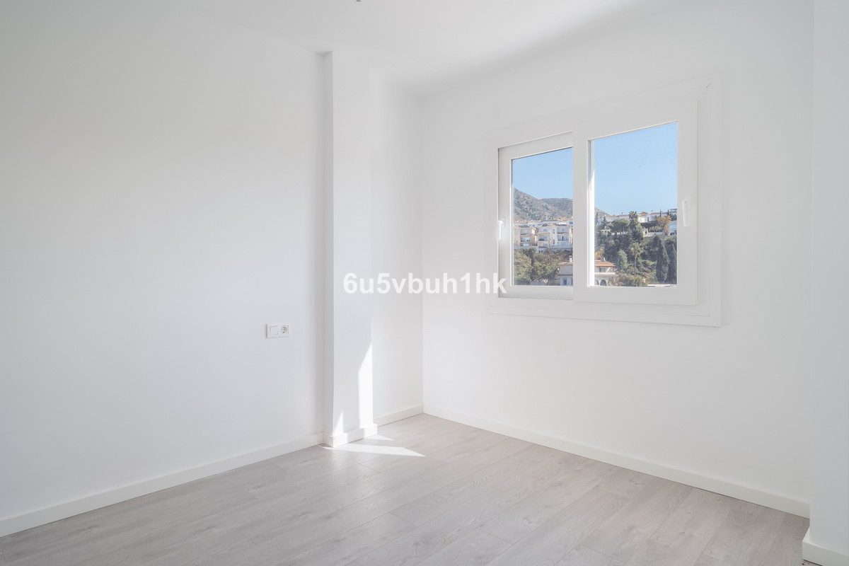 Se vende Apartamento Planta Baja de 3 dormitorios en Costa Del Sol, Málaga, España