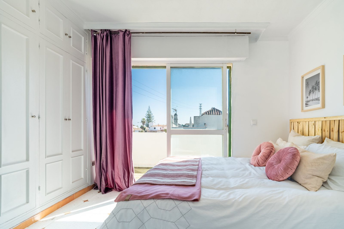 Se vende Pareada de 3 dormitorios en Costa Del Sol, Málaga, España