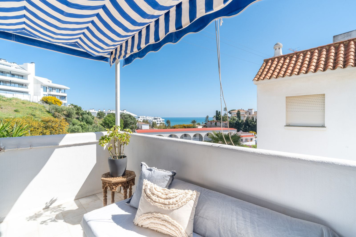 Se vende Pareada de 3 dormitorios en Costa Del Sol, Málaga, España