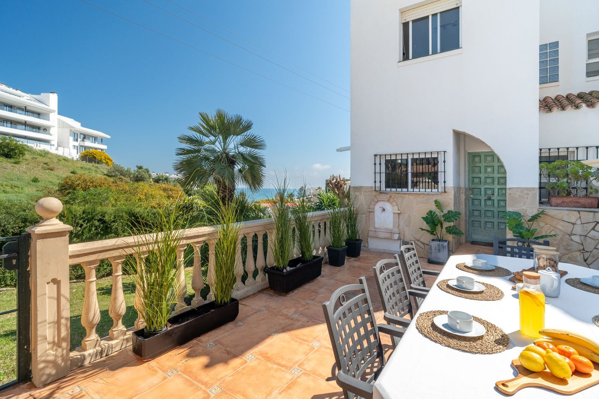 Se vende Pareada de 3 dormitorios en Costa Del Sol, Málaga, España